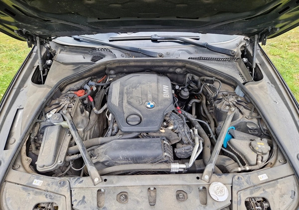 BMW Seria 5 cena 60500 przebieg: 139500, rok produkcji 2016 z Poznań małe 497
